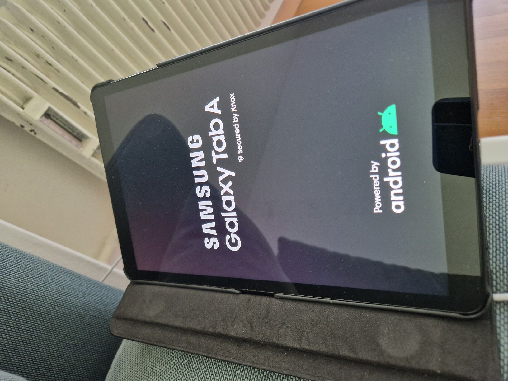 Samsung Tablet PC: Samsung Tab A T595 32GB mit Hülle – Usato da Bern venduto da hugentobleroune 6
