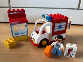 Duplo Krankenwagen mit Arzt und Zubehör – Top Zustand