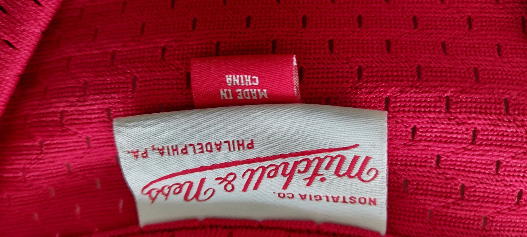 Mitchell & Ness Canottiere & Pantaloni: Maillot basket neif – Nuovo (secondo la descrizione) da Estavayer-Le-Lac venduto da zazadavidson 2