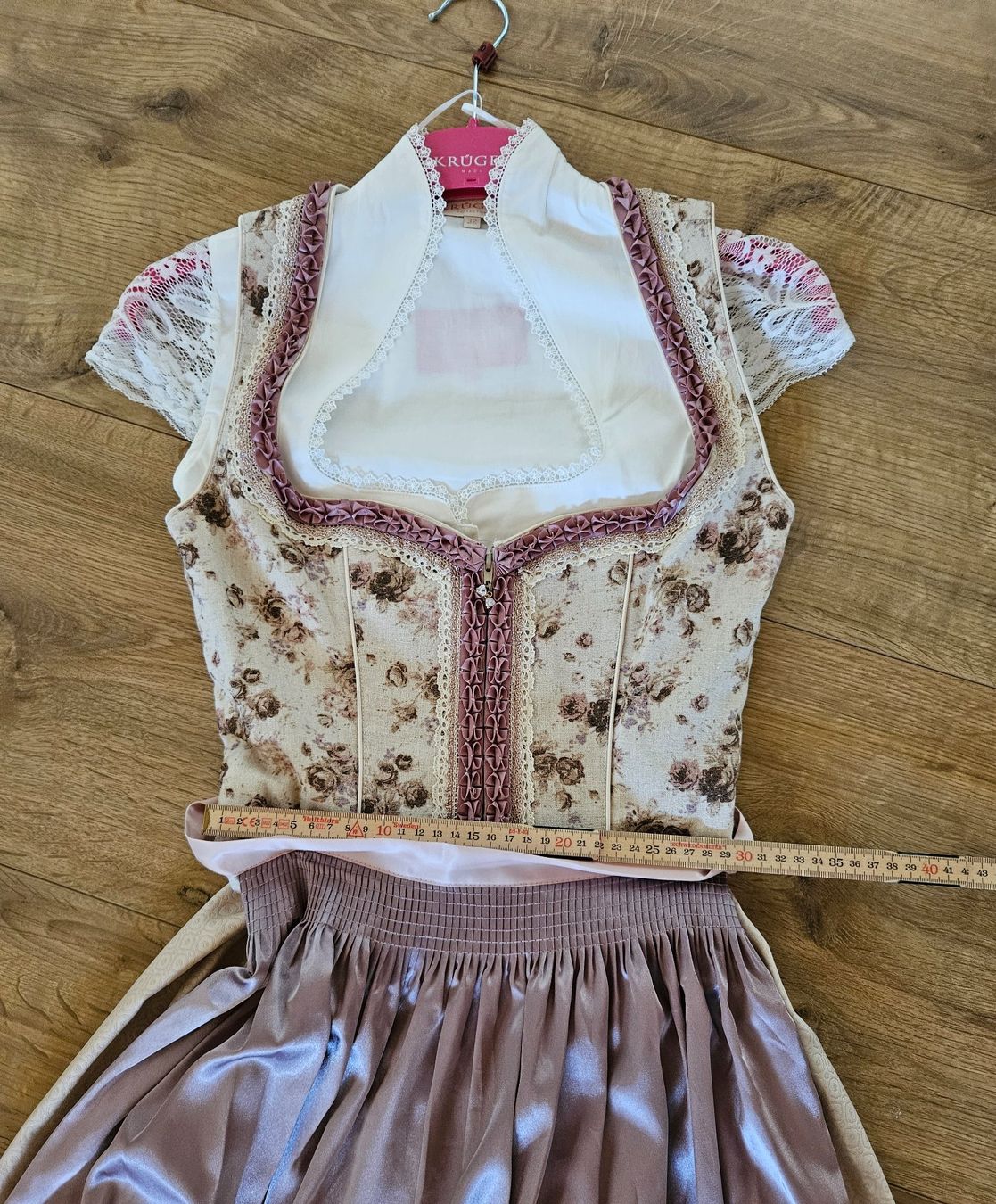 Krüger Vestiti: Dirndl von KRÜGER Gr. 30/32, Länge ca.92 – Nuovo (secondo la descrizione) da Rhäzüns venduto da inf_rcj7 7