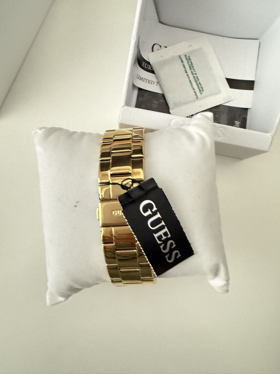 Guess Uhren: Guess Damen Uhr Neu – Neu und originalverpackt aus Hombrechtikon von Powerangel10 2