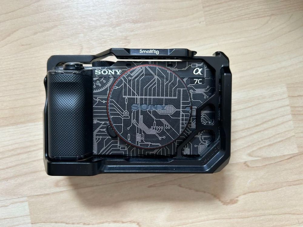 Sony Alpha 7C Full-Frame Camera - Like New! Body + Cage (Gebraucht) in ...