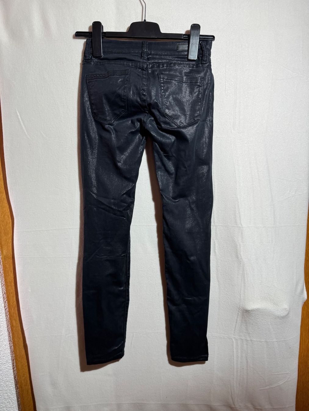 Jeans: Glänzende Jeans von Blanknyc Gr. 24 – Usato da Grosswangen venduto da SALE_SALE_SALE 1