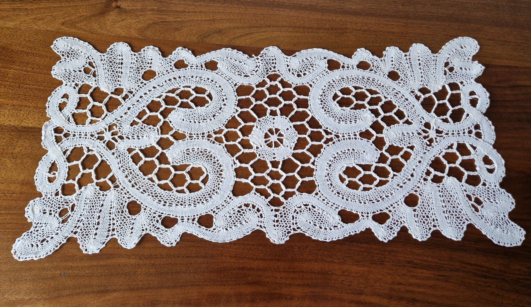 Altra biancheria da tavola: Deckeli  Klöppelsptize 24.5x54cm – Usato da Bern venduto da Antikbatik 5