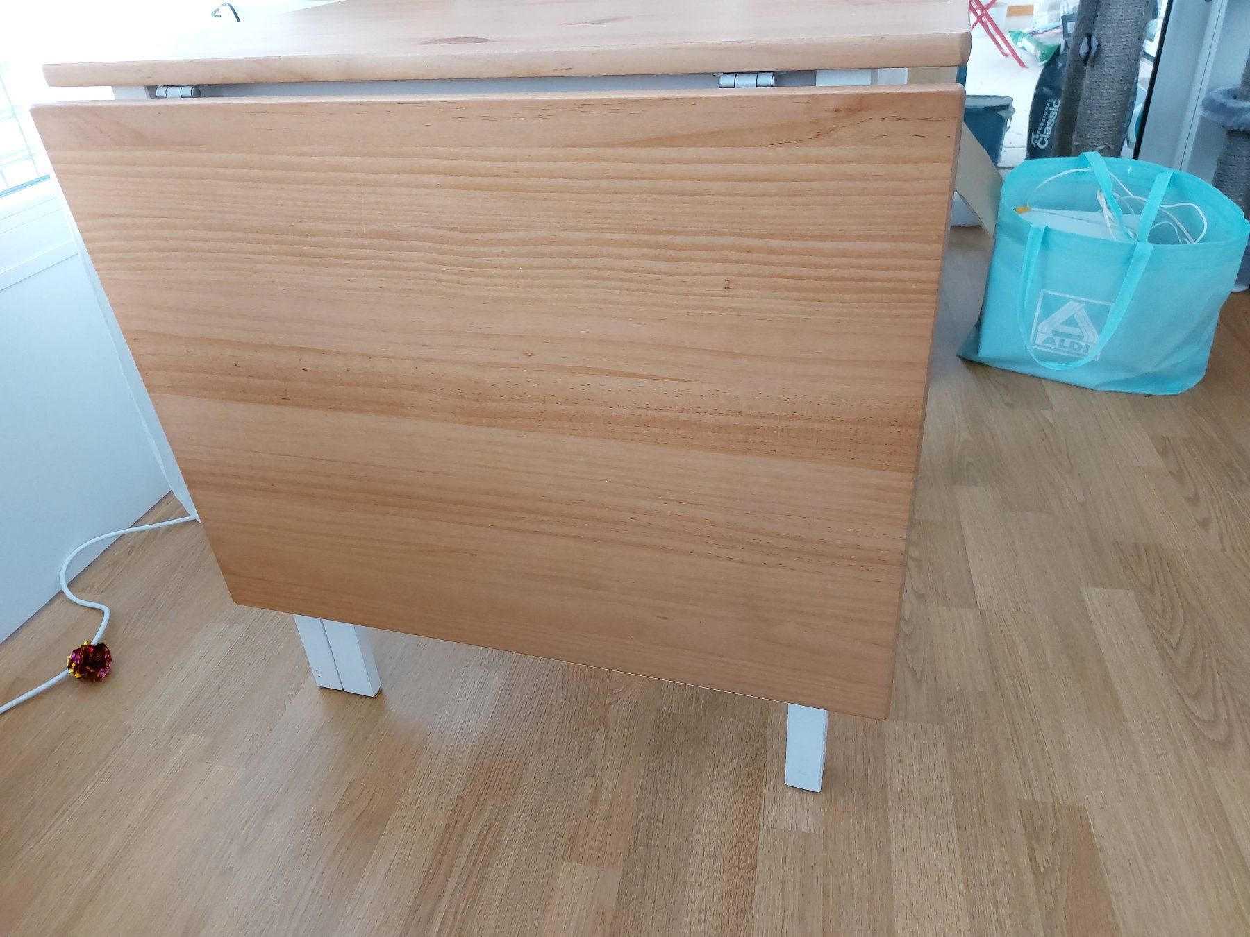 Ikea Set di tavolo e panche: Ikea PINNTORP / STEFAN Tisch und 2 Stühle – Usato da Biel/Bienne venduto da big_hxr7 3