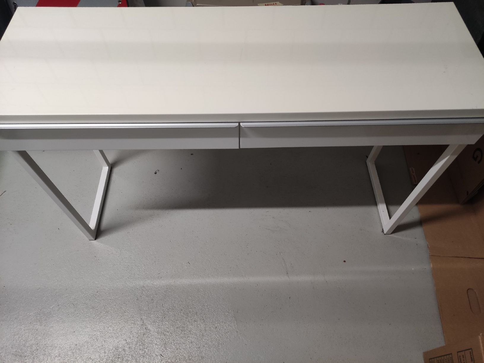 Ikea Scrivanie: Schreib/Schminktisch Ikea – Usato da Ittigen venduto da hasihasi10