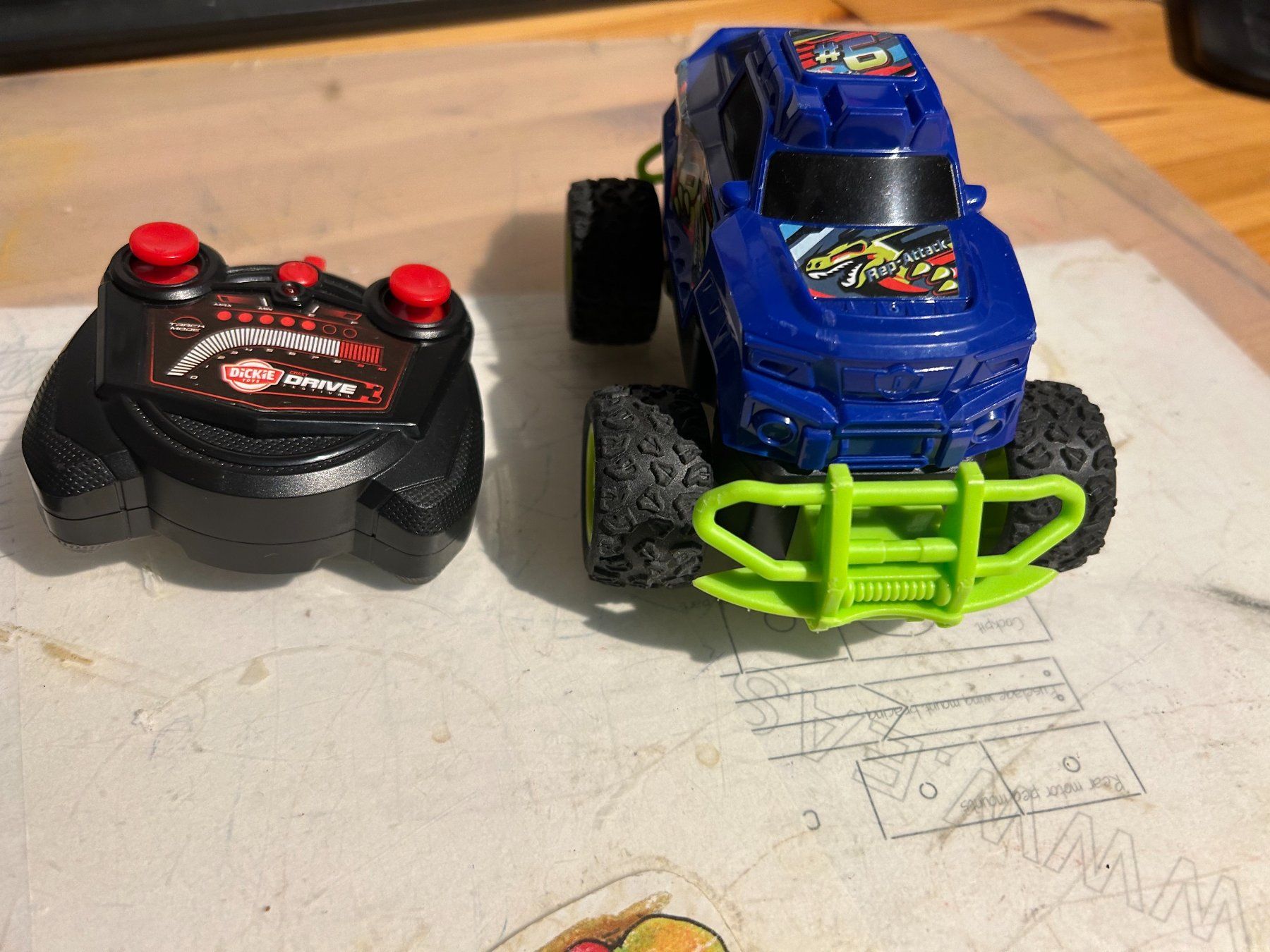 Dickie Toys RC Modellbau: Dickie Toys Dickie RC Rep Attack – Gebraucht aus Henau von GeWiCh 1