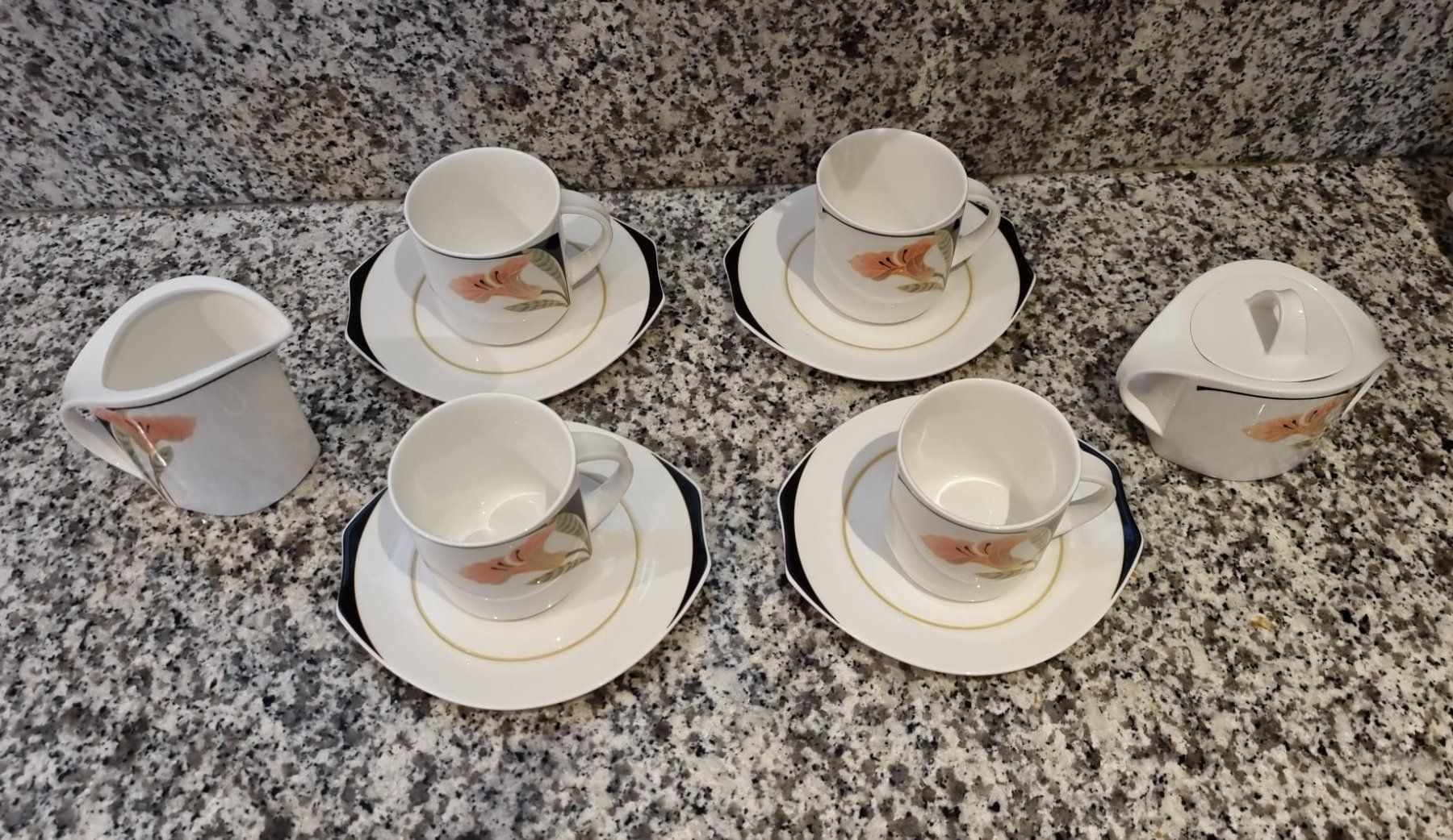 Villeroy & Boch Tazze: Servizio da caffè Villeroy & Boch vintage – Usato da Cadenazzo venduto da Nicopri 1