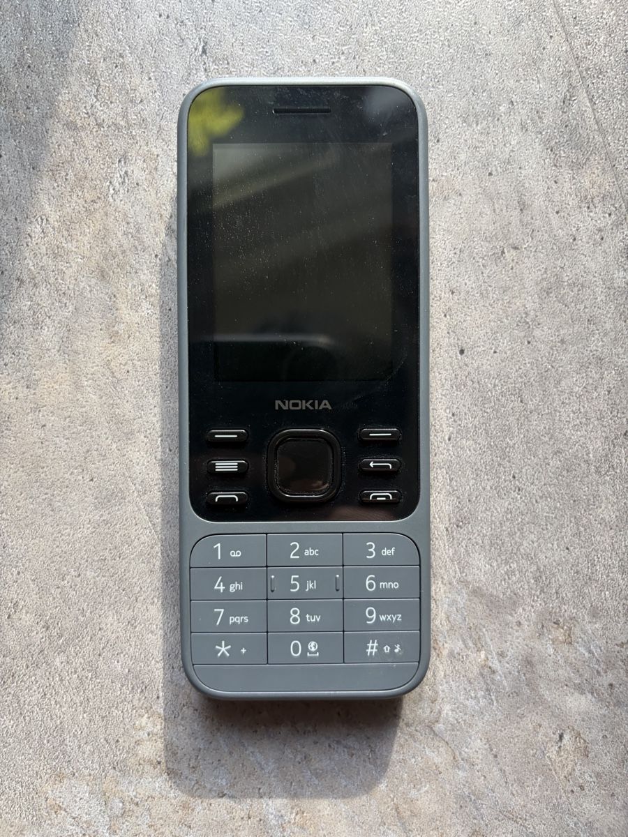 Nokia Handys / Smartphones: Nokia 6300 4G – Neu (gemäss Beschreibung) aus Zürich von convolkconved
