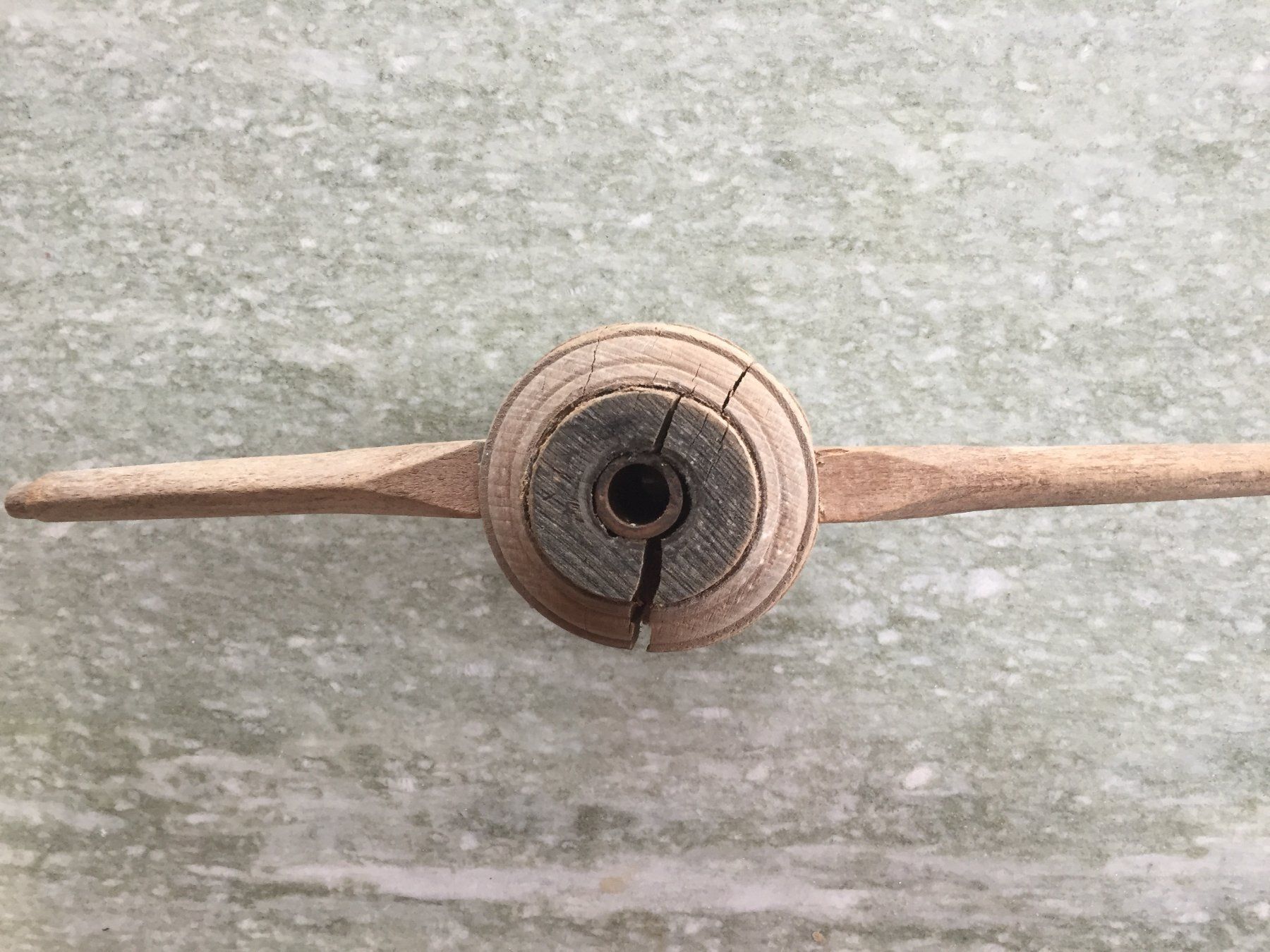 Articoli in legno: alte Radachse für Deko – Usato da St. Gallen venduto da Blin 1