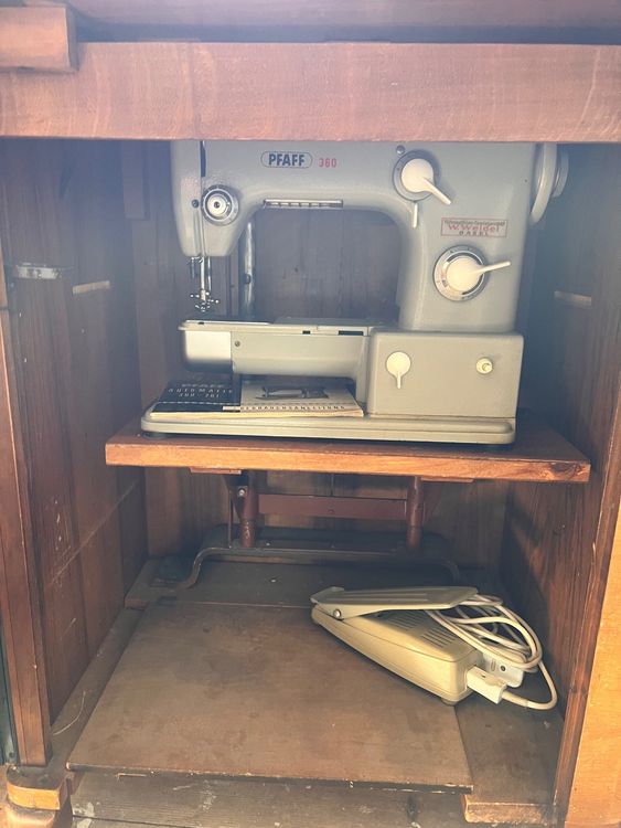 Pfaff Automatic 360261 gebraucht mit Holzmöbel Kaufen auf Ricardo