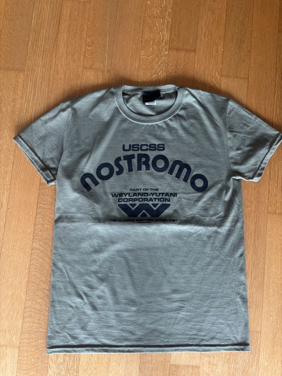 T-shirt: "alien" merch t shirt size s – Nuovo (secondo la descrizione) da Walenstadt venduto da arm_jp2j