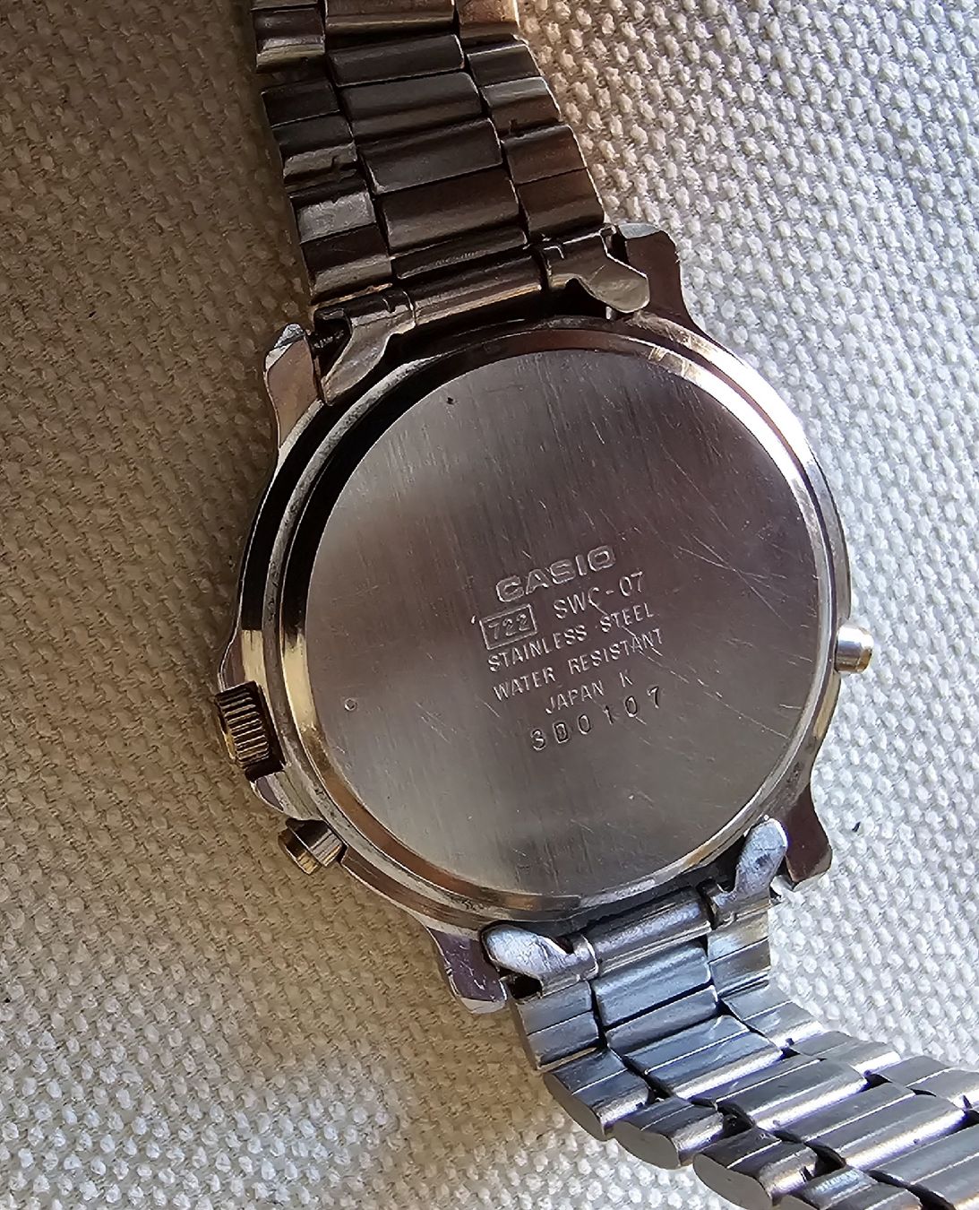 Casio Orologi: CASIO ELEGANTE HERRENUHR 39.5MM – Usato da Speicher venduto da Lemore 7