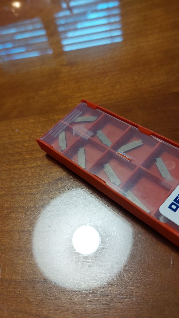 Alle Werkzeuge: Abstechplättchen Spezial HM 2,0mm 10 Stück – Neu und originalverpackt aus Hinteregg von Amerizium