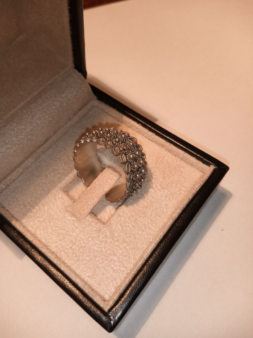 Anelli: Anello Argento 925 con decorazioni – Usato da Linescio venduto da Pablo.wild