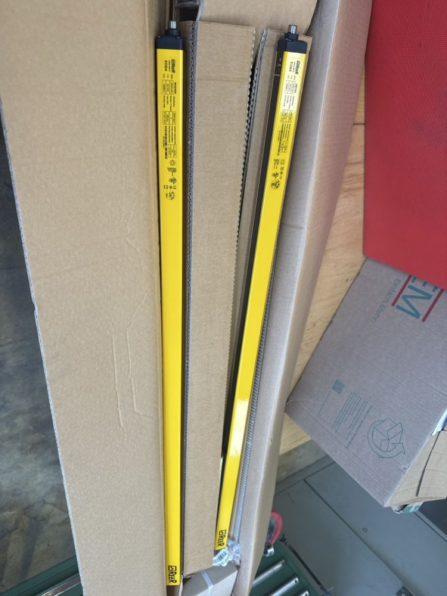 Elektronikbauteile: Sicherheits- lichtschranken EOS4 REER – Neu und originalverpackt aus Kirchdorf AG von Domigall.Daniel