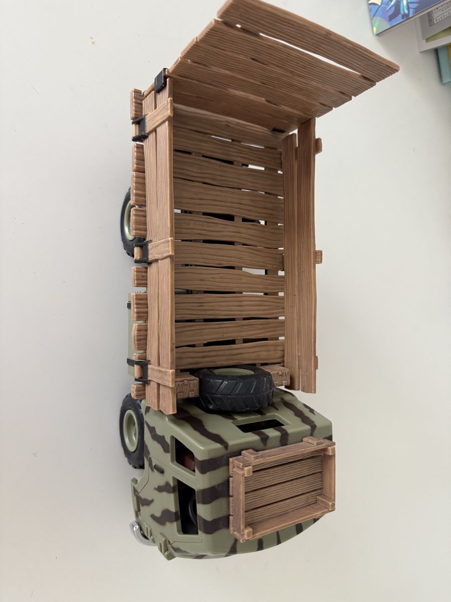 Schleich Giocattoli: Schleich Safari Auto – Usato da Basel venduto da momo.st 1