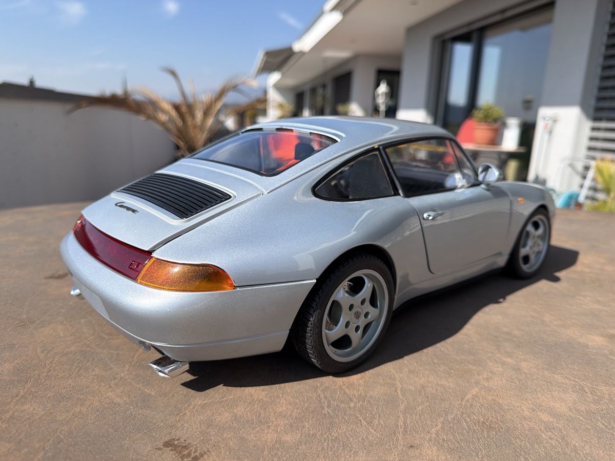 Pocher Modellini d'auto: Porsche 993 Carrera silber - Pocher - 1/8 – Usato da Wolfwil venduto da Rolex1 3