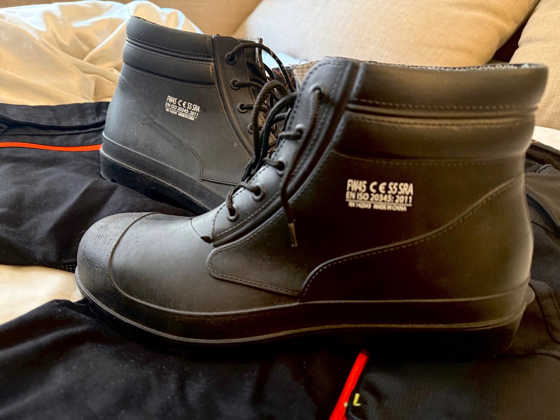 Scarpe da uomo: Sicherheitsschuhe – Usato da Zürich venduto da guille.arg