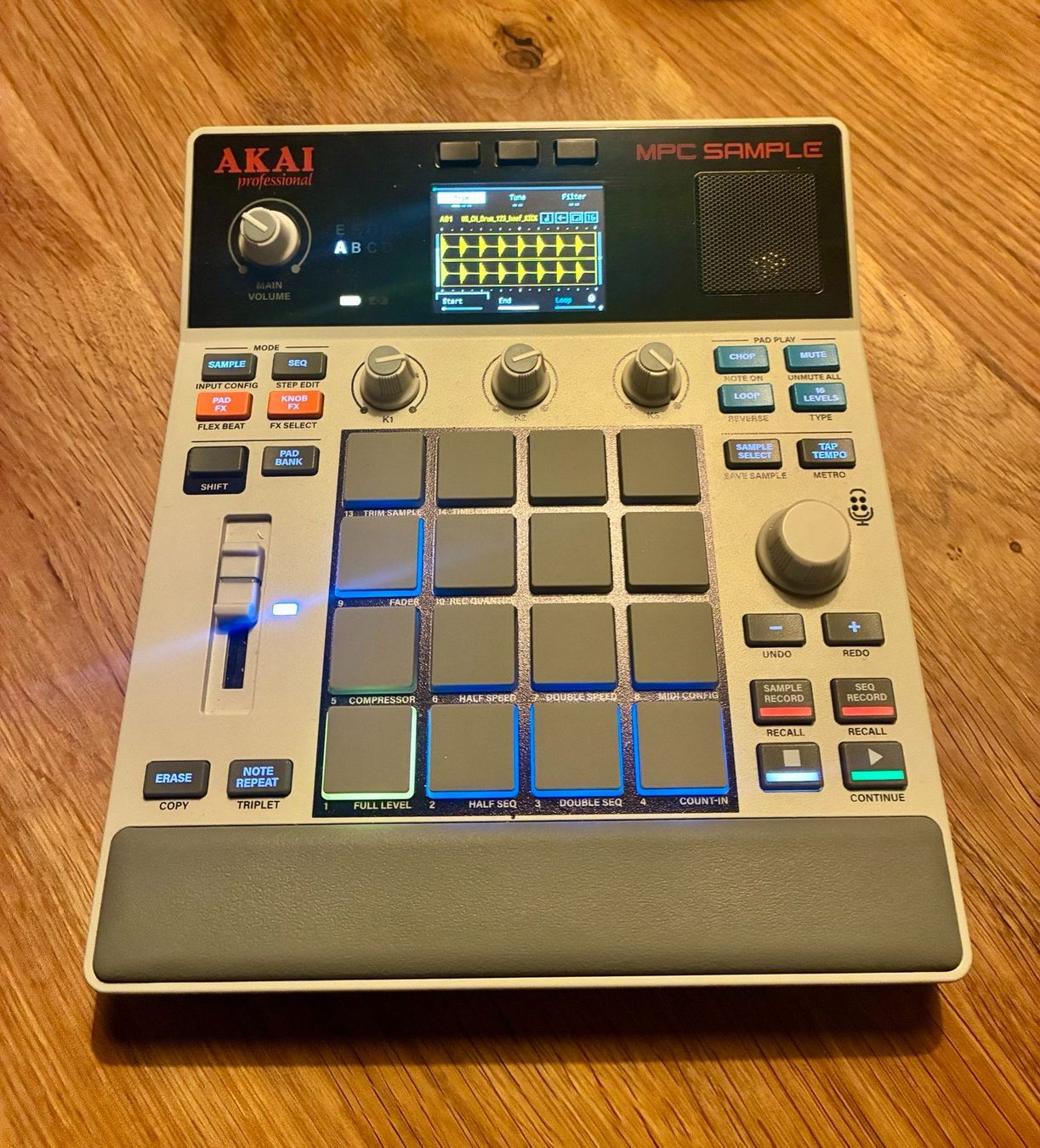 Akai Musikinstrumente: MPC Sample – Gebraucht aus Wabern von chr_d2wh 1