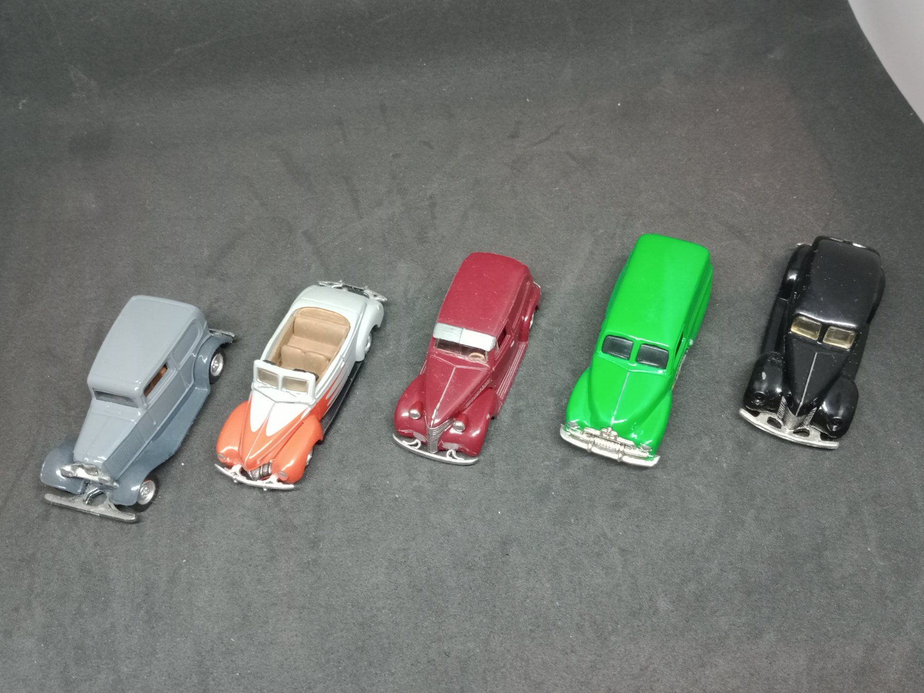 Hot Wheels Voitures modèles: 5 Modellautos HotWheels, Matchbox – D'occasion à Bätterkinden par hobbycha 1