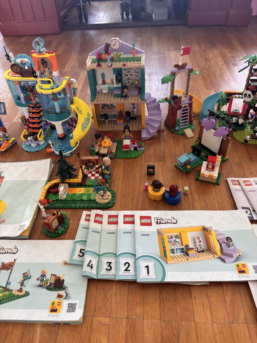 Lego Spielzeuge: 7 Lego Friends Sets mit Anleitungen – Gebraucht aus Zürich von ne0phis 2