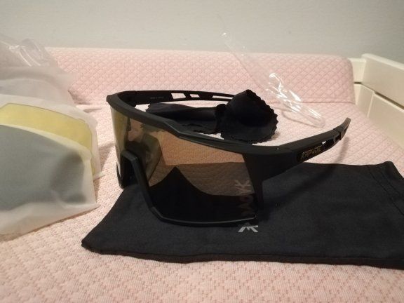 Occhiali & Lenti: Fahrrad Sonnenbrille UV 400 – Nuovo e nell'imballaggio originale da Suhr venduto da sjay.Cv 4
