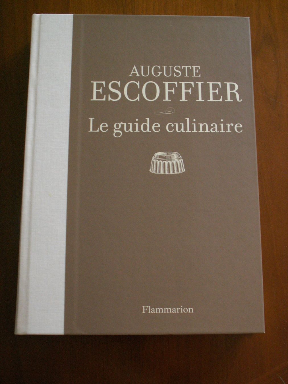 Libri: Auguste Escoffier, guide culinaire (éd. 2009) – Nuovo (secondo la descrizione) da Le Grand-Saconnex venduto da Lanine01