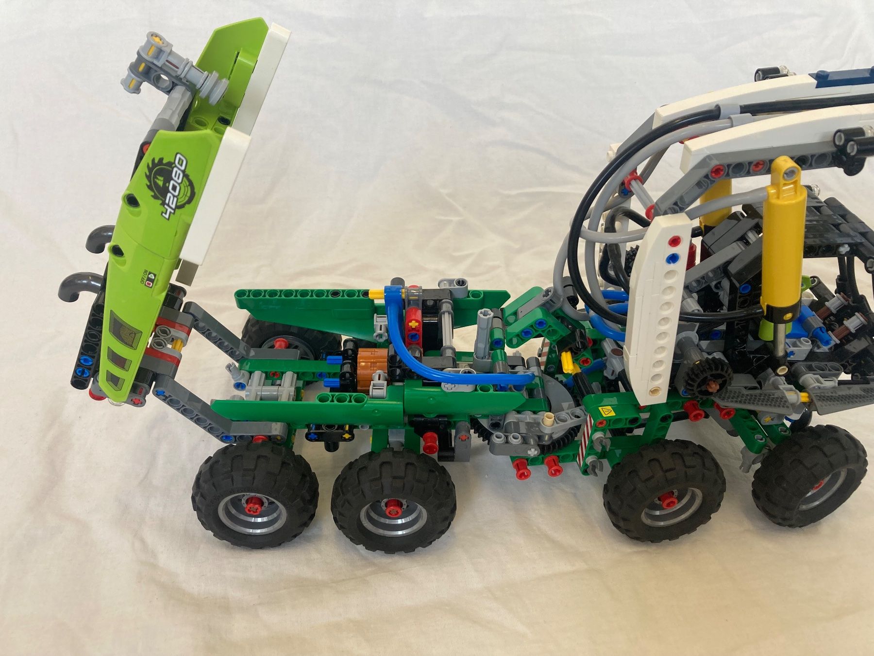 Lego Jeux de construction: Lego Technic Forest Machine 42080 80% complete – D'occasion à Winterthur par WintiBrickstore 3