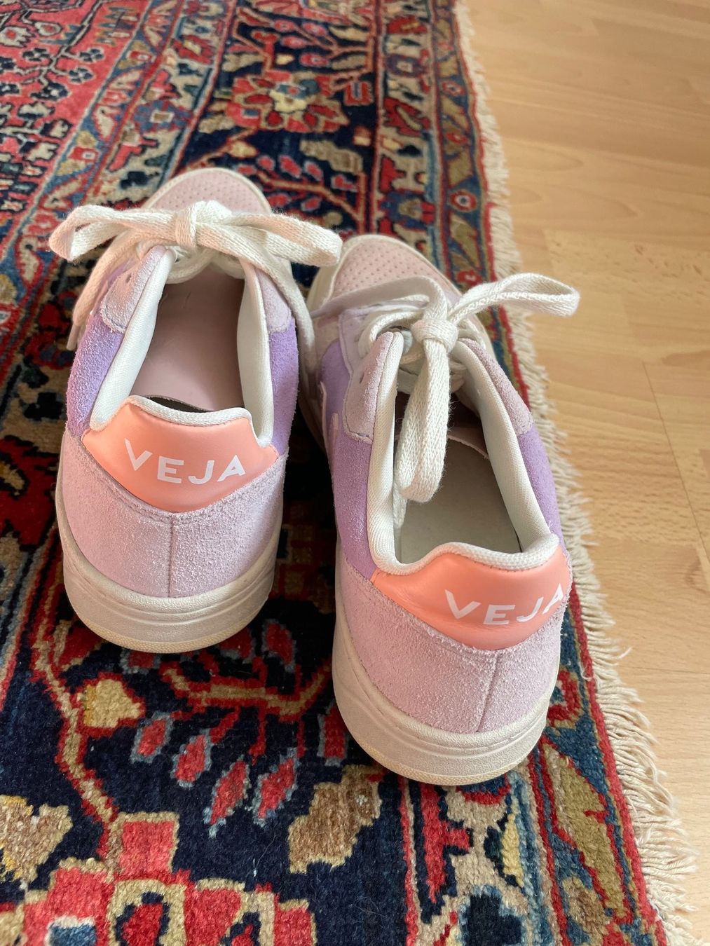 Veja Scarpe da donna: Sneakers von Veja / Gr. 39 – Nuovo (secondo la descrizione) da Wettingen venduto da sonn5 5