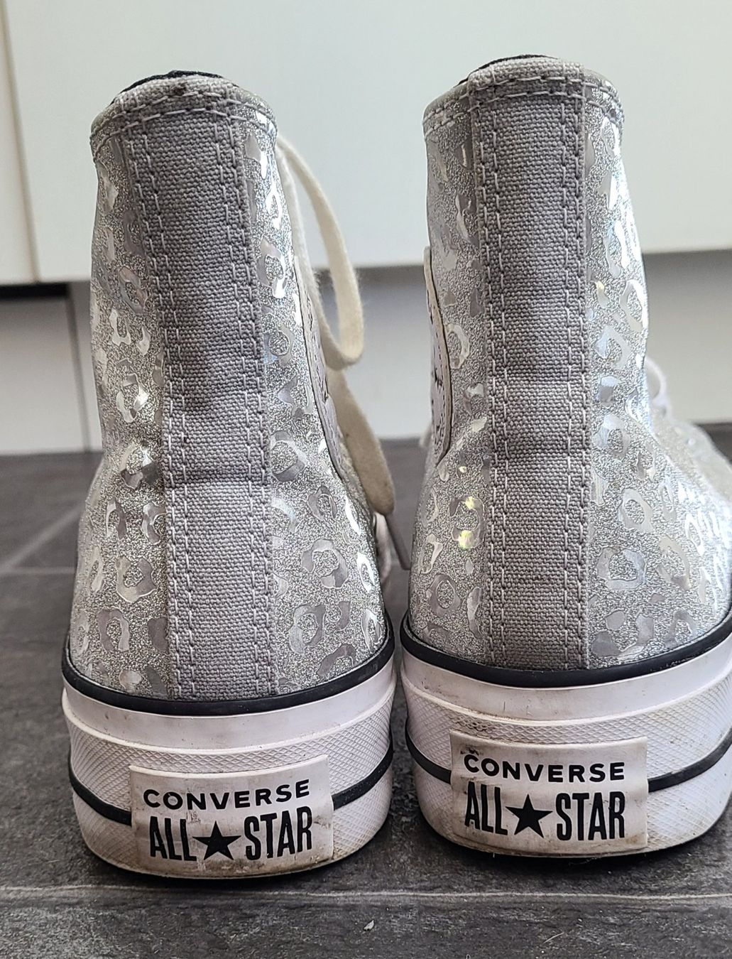 Converse Scarpe da donna: Sneaker von Converse, Gr. 37.5 – Usato da Basel venduto da Luzora 5