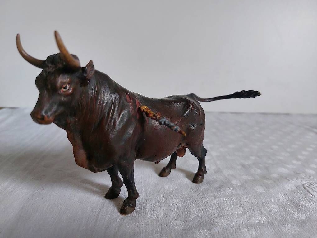 Sculture & Statue: Taureau en bronze signé Geschützt – Usato da Bernex venduto da Weytras 1