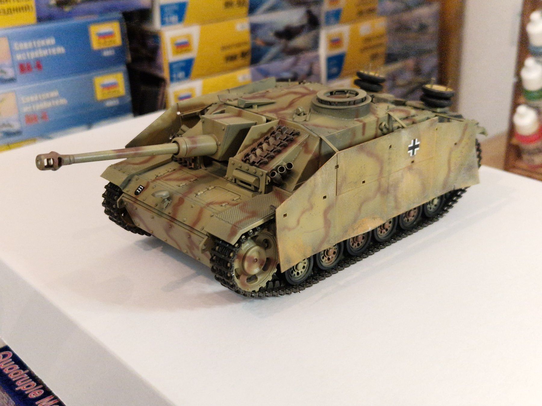 Kit di modellismo & Modellini statici: 1/35 stug III tank gebaut – Usato da Ponte Capriasca venduto da nikfolle