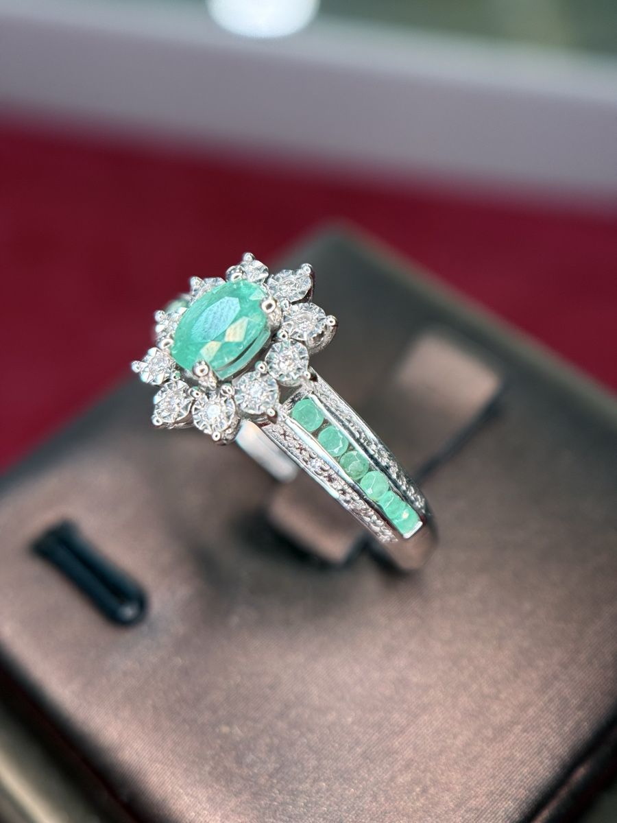 Anelli: Eleganter Smaragd Ring  – Nuovo (secondo la descrizione) da Wallisellen venduto da Juwelier_Aurum 1