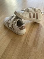 Adidas sneakers white with velcro acceptable