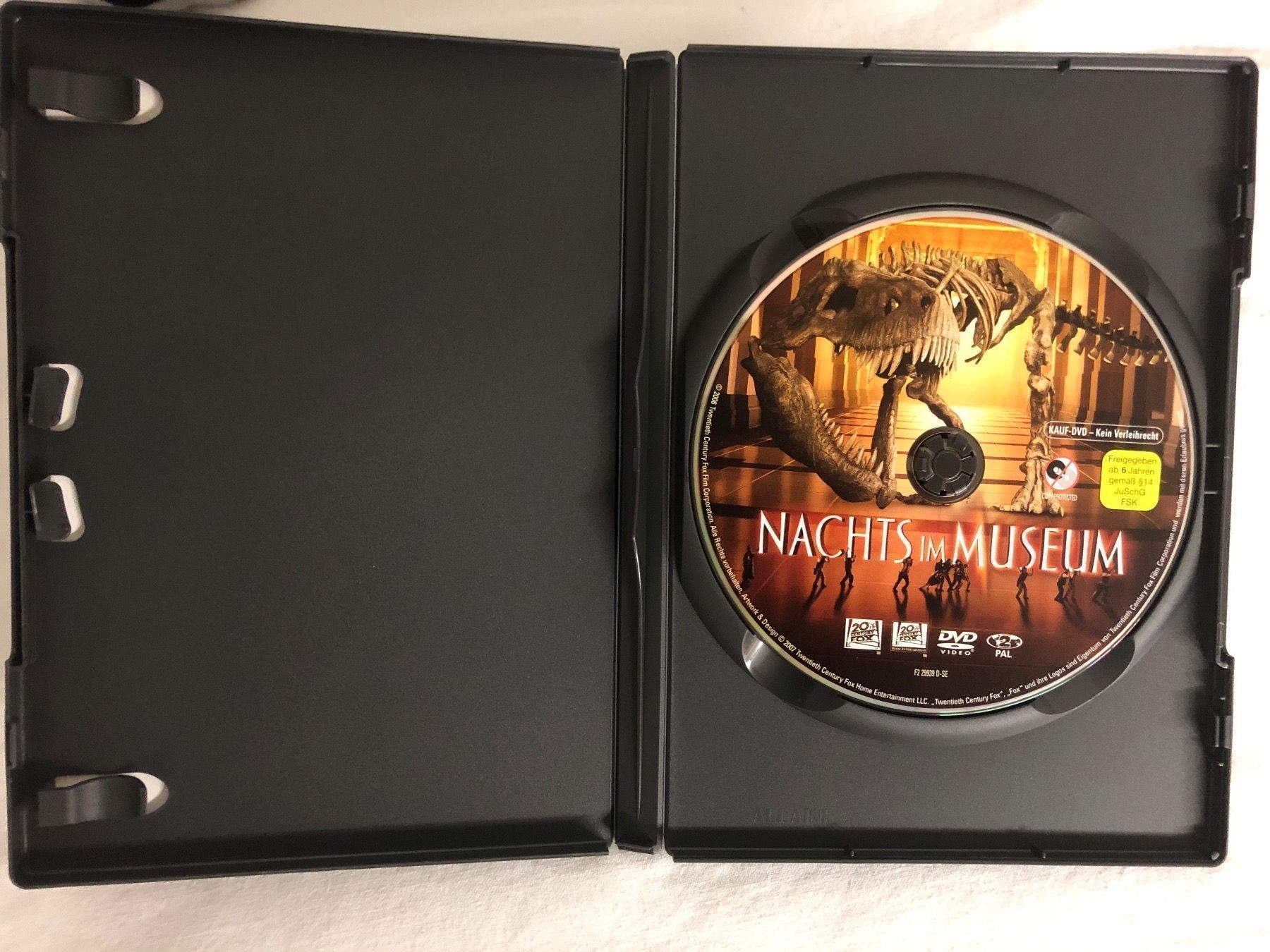 Tutti i DVDs: DVD Nachts im Museum – Usato da Hunzenschwil venduto da jaeggi1978 2