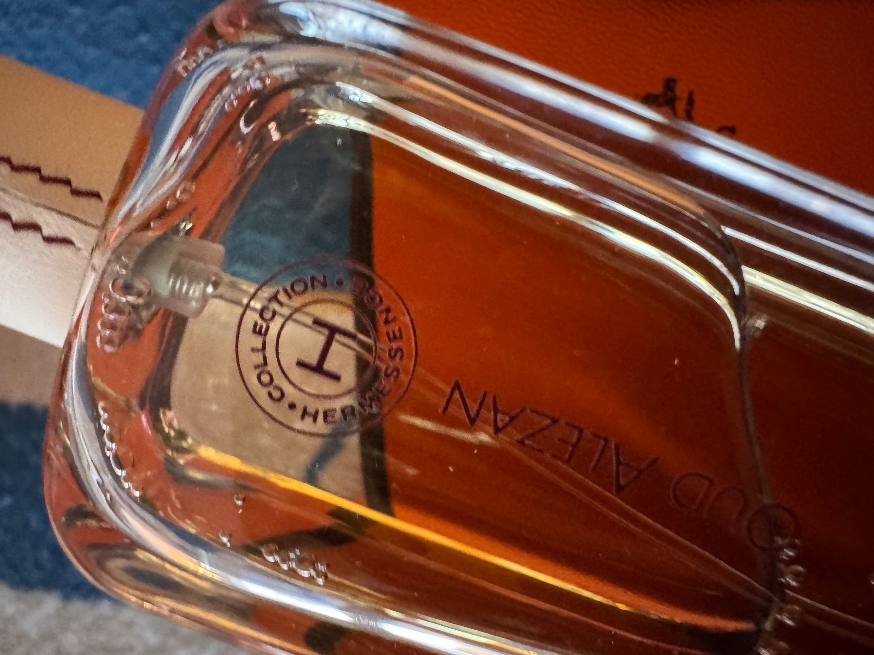 Hermès Profumi & Eau de Toilette: Hermès Oud Alezan 100ml neuf – Nuovo e nell'imballaggio originale da Genève venduto da Allisgood 5