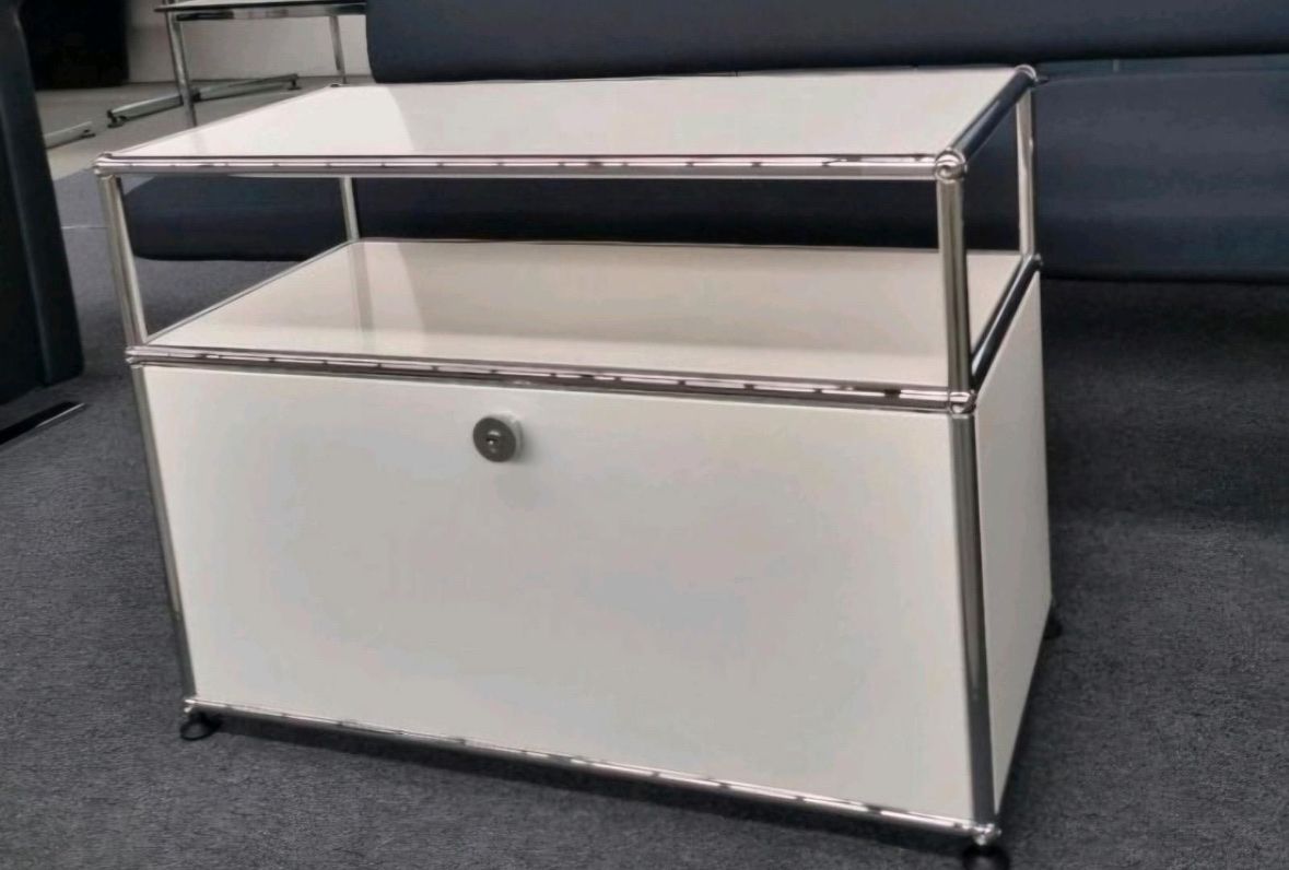 USM Cassettiere: USM Haller Lowboard Weiss – Usato da Opfikon venduto da lula21