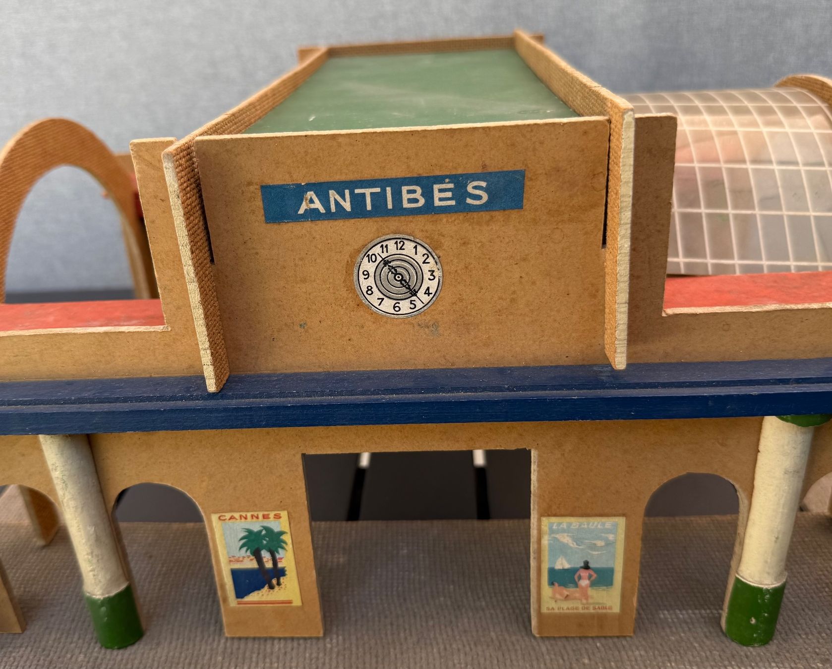 Hornby Modelleisenbahnen: Gare d'Antibes - Série Hornby – Gebraucht aus Denges von peumens 4