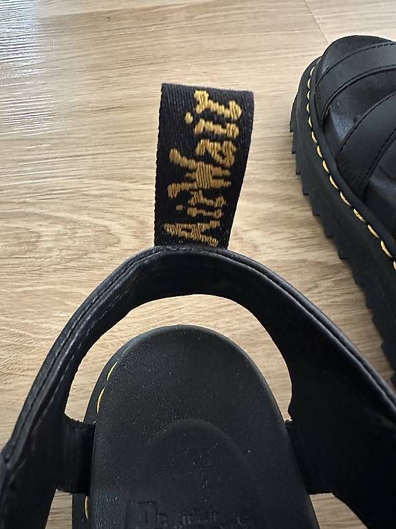 Dr. Martens Scarpe da donna: Dr Martens Sandalen Grösse 40 – Usato da Olten venduto da Julia.Ramona 2