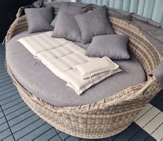 Gartenmöbel Rattankorb Liege mit Kissen