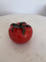 Pot en forme de tomate