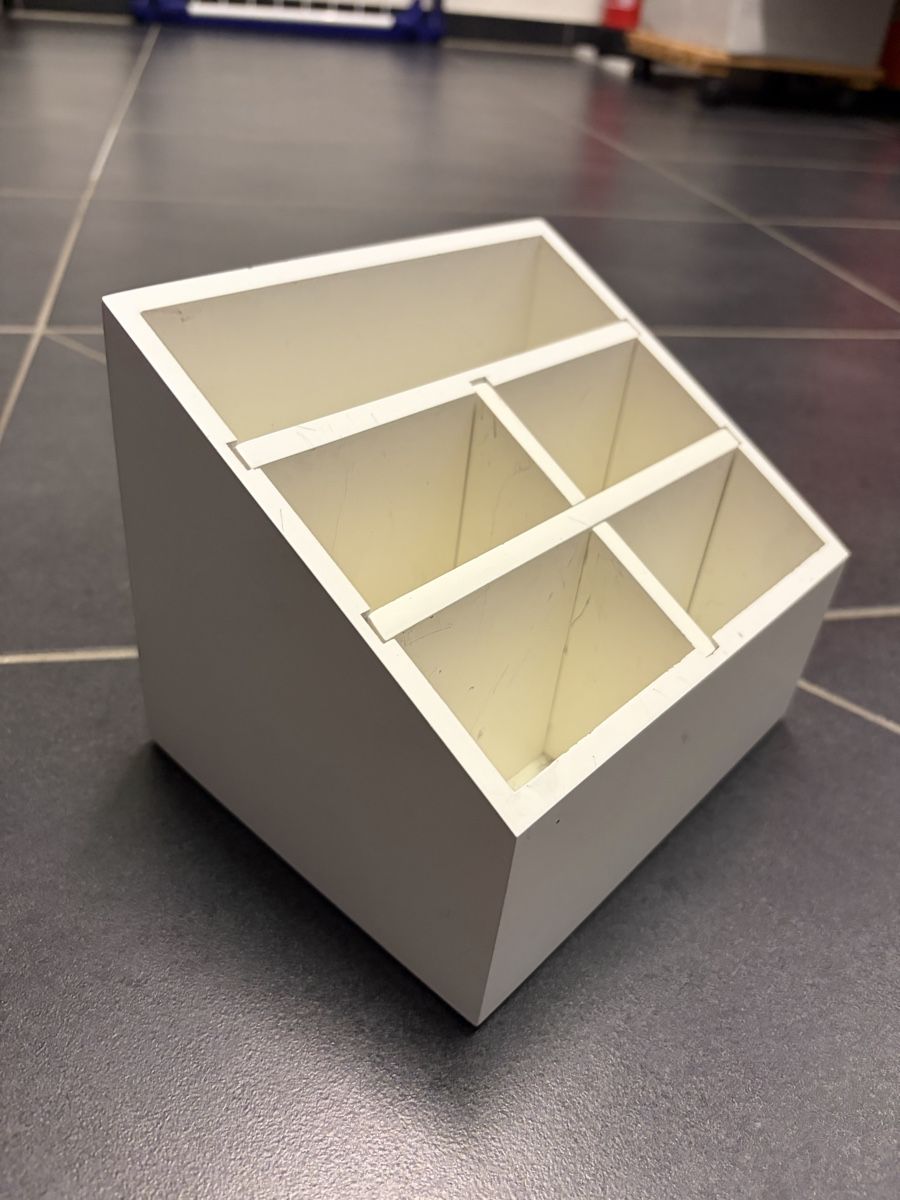 Ikea Fixations: Stiftehalter – D'occasion à Koppigen par mik_xqd6
