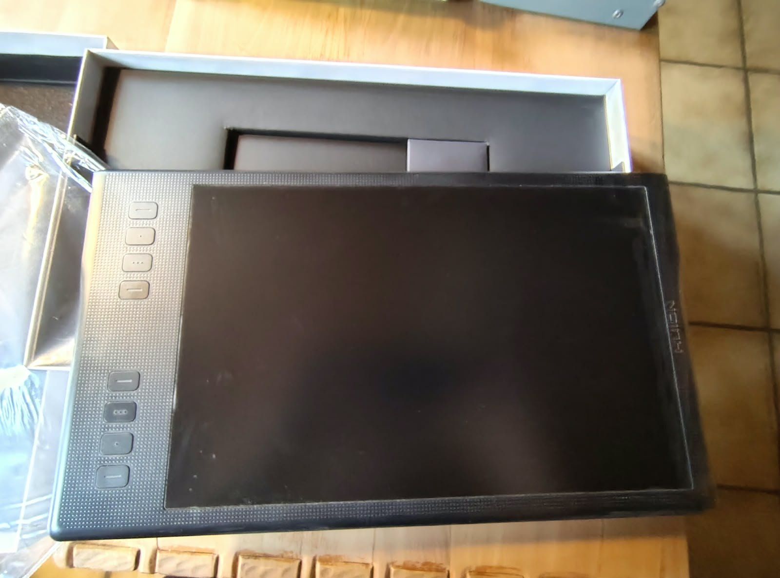 Huion Tablet PC: Tablette graphique Huion Q11K – Usato da Le Bémont JU venduto da phiver 2