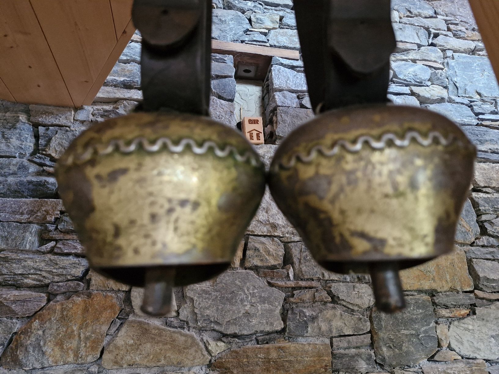 Campanacci mucche: Glocken Treicheln  – Usato da Guarda venduto da rue_bpd7 1
