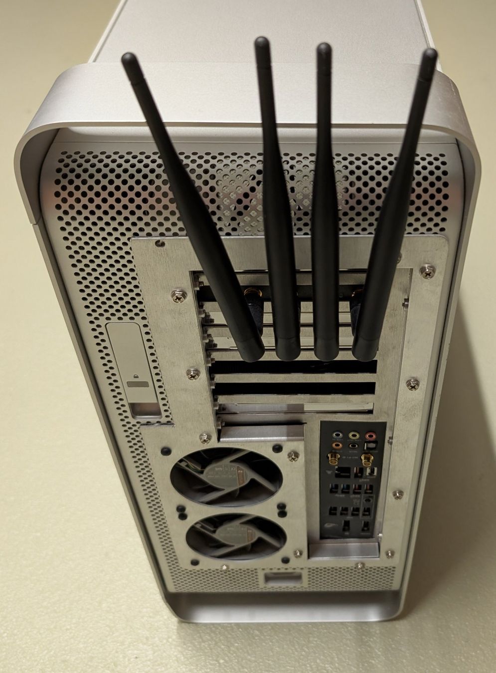 Intel PCs: Hackintosh: Intel Core I9 10900K / ASUS ROG STRIX Z490-E GAM – Gebraucht aus Kloten von Largos 2