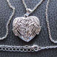 Kette mit Anhänger Herz Heart zum öffnen
