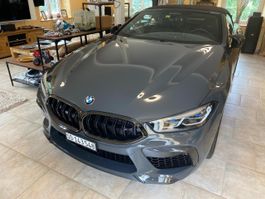 BMW M8 Cabriolet Competition im Neuwagenzustand mit 4120km