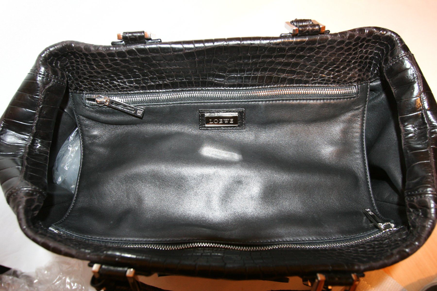 Loewe Sacs femmes: Edel Tasche von LOEWE – D'occasion à Zürich par Nazerali8002 2