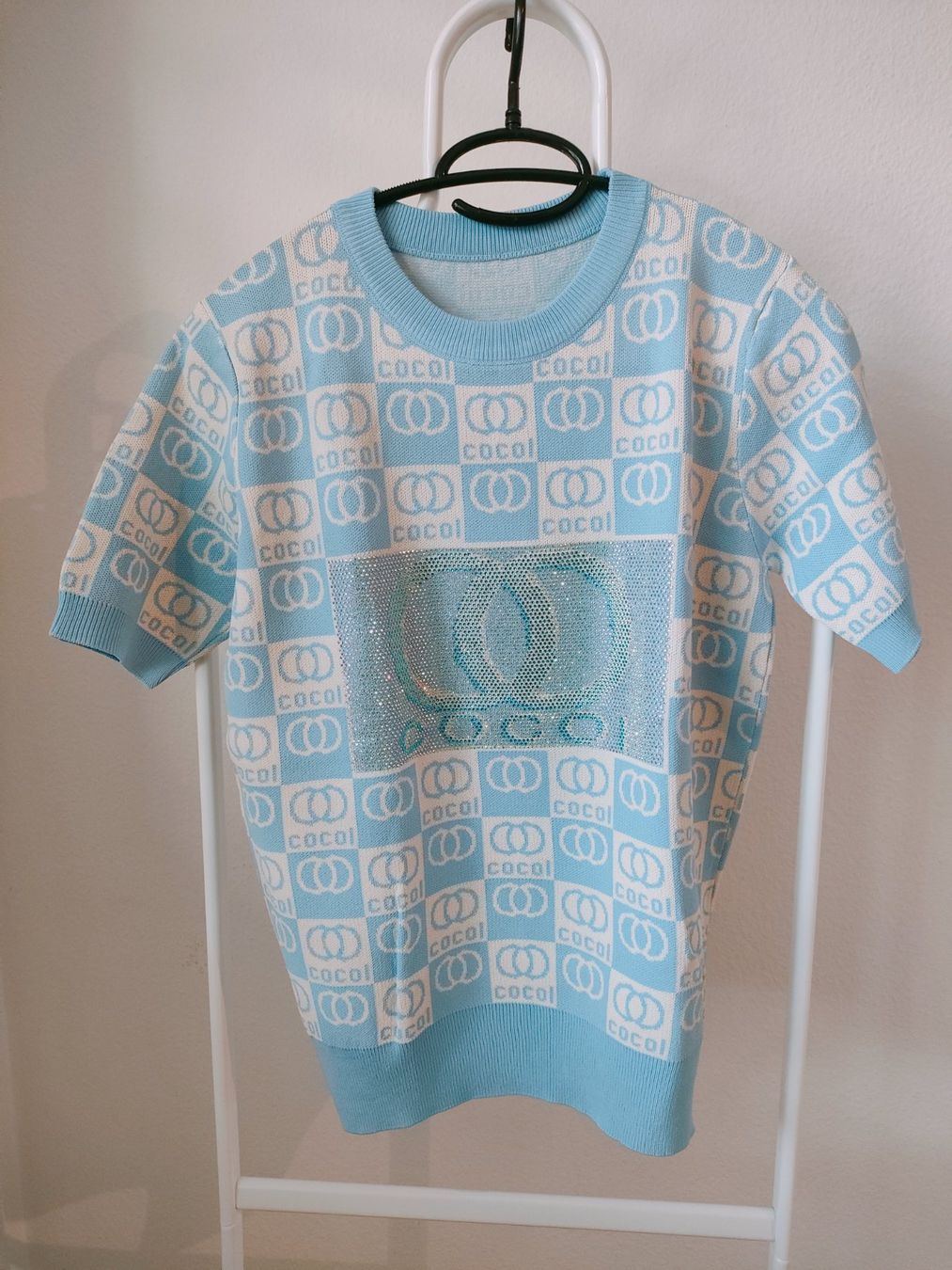 T-shirt: Modisches T-Shirt in hellblau mit Muster – Nuovo (secondo la descrizione) da Dietikon venduto da MJ_Sporting